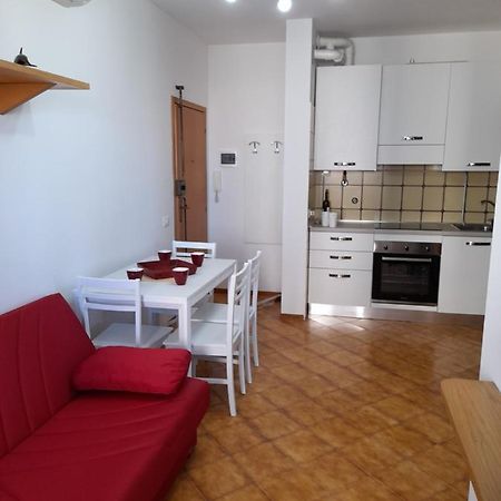 Appartamento Vista Mare Viserbella, Vicissimo Alla Fiera Ρίμινι Εξωτερικό φωτογραφία