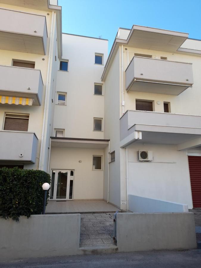 Appartamento Vista Mare Viserbella, Vicissimo Alla Fiera Ρίμινι Εξωτερικό φωτογραφία