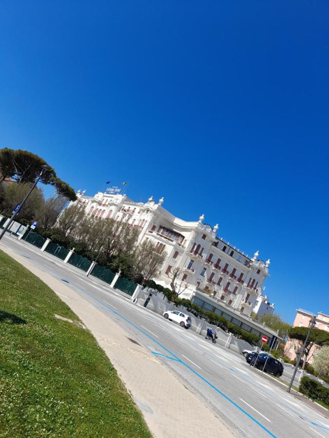 Appartamento Vista Mare Viserbella, Vicissimo Alla Fiera Ρίμινι Εξωτερικό φωτογραφία